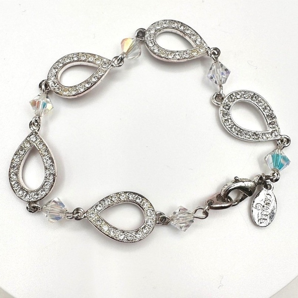Vintage 90s Carolee Silver Tone Teardrop Link Bracelet Women's Classic Jewelry